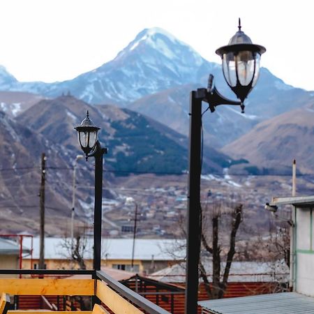 Wooden Hotel Kazbegi ภายนอก รูปภาพ
