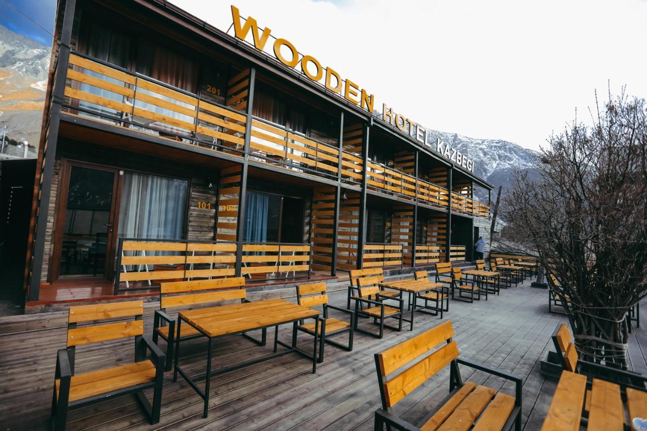 Wooden Hotel Kazbegi ภายนอก รูปภาพ