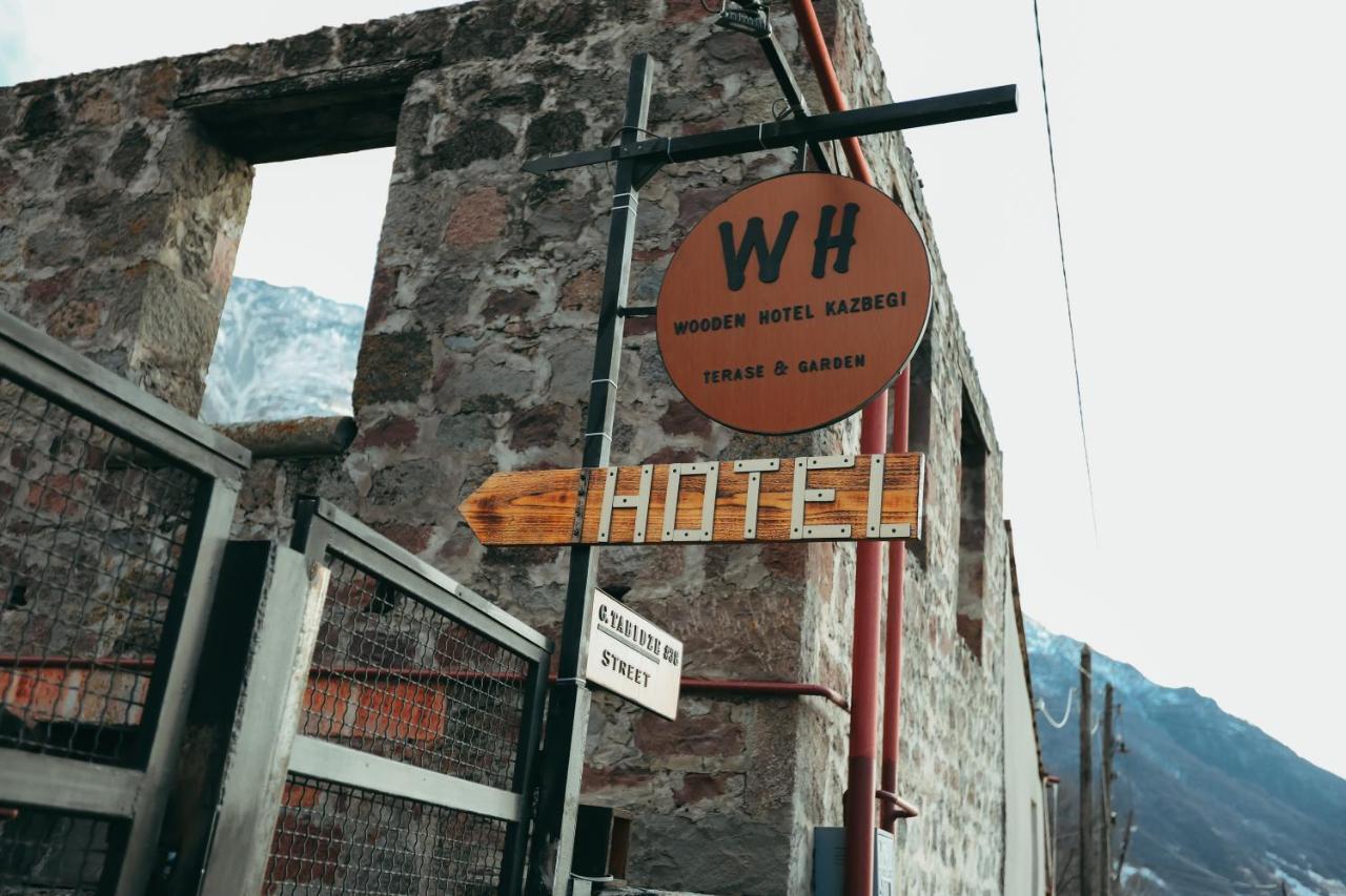 Wooden Hotel Kazbegi ภายนอก รูปภาพ